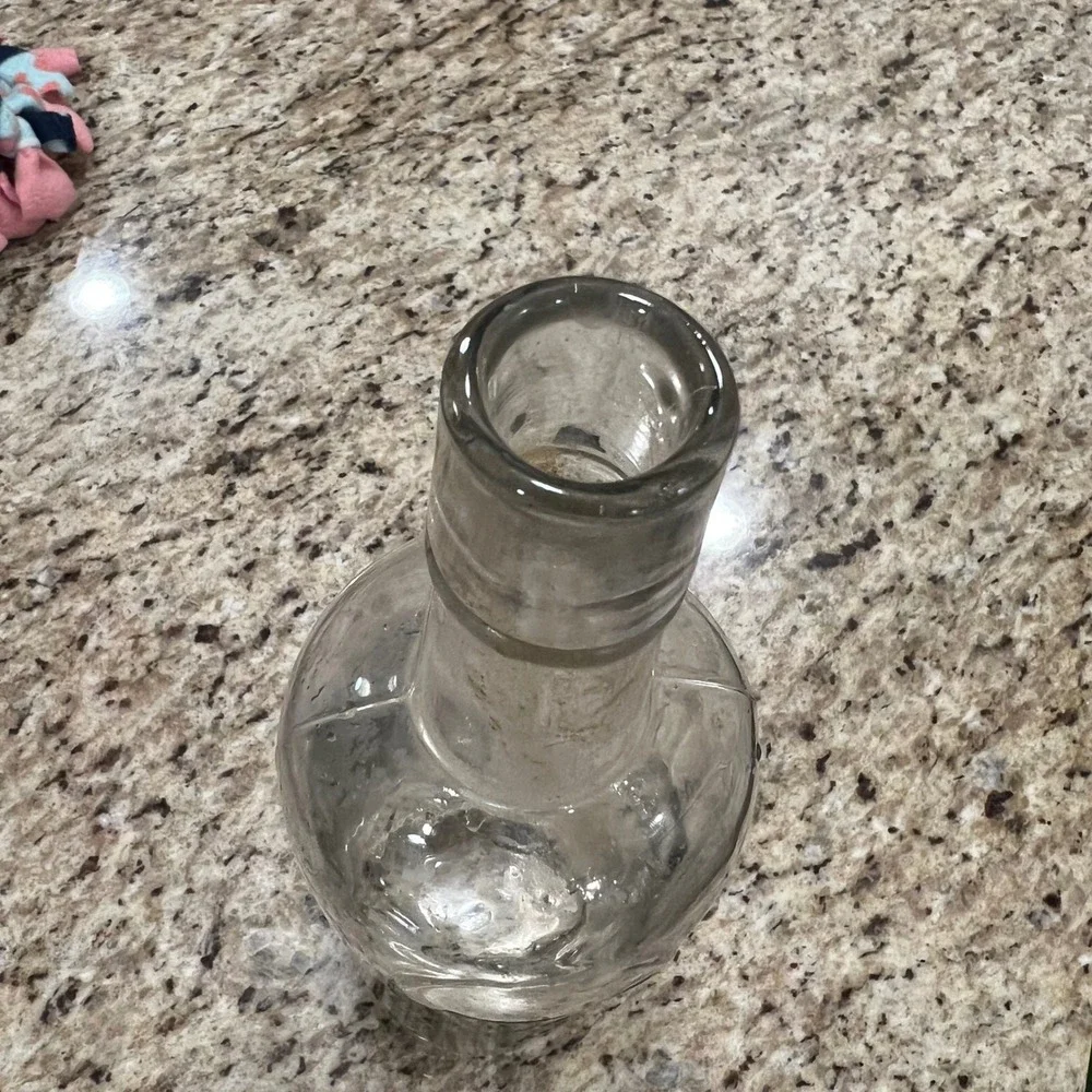 Vintage‎ Clear Glass Decanter with Stopper Embossed Bottle Home Bar Decor 10